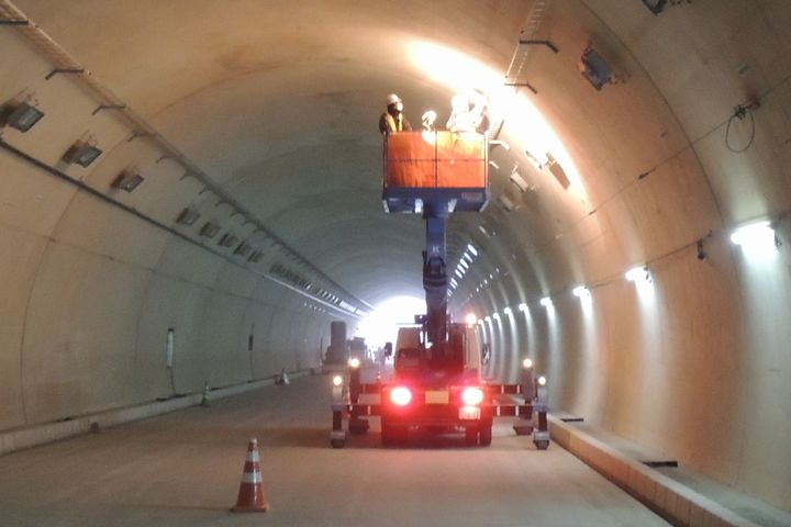 トンネル調査・点検